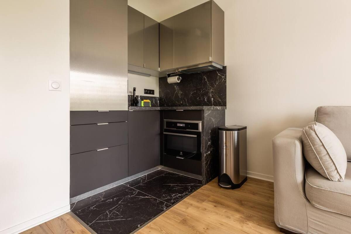 Superbe Studio A 2 Stations De Paris Centre 15Min A Pied Du Stade De France Сен-Дени Экстерьер фото